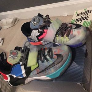 What The KD VII SE size 11